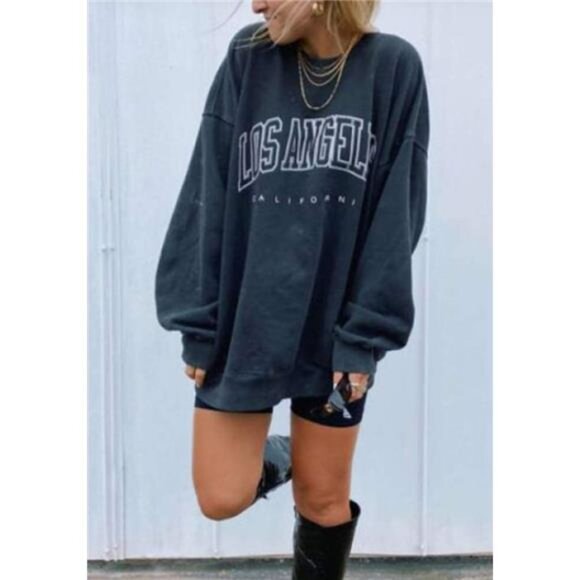 Women’s Oversized Los Angeles Crewneck Sweatshirt - Casual Pullover - Picture 3 of 5